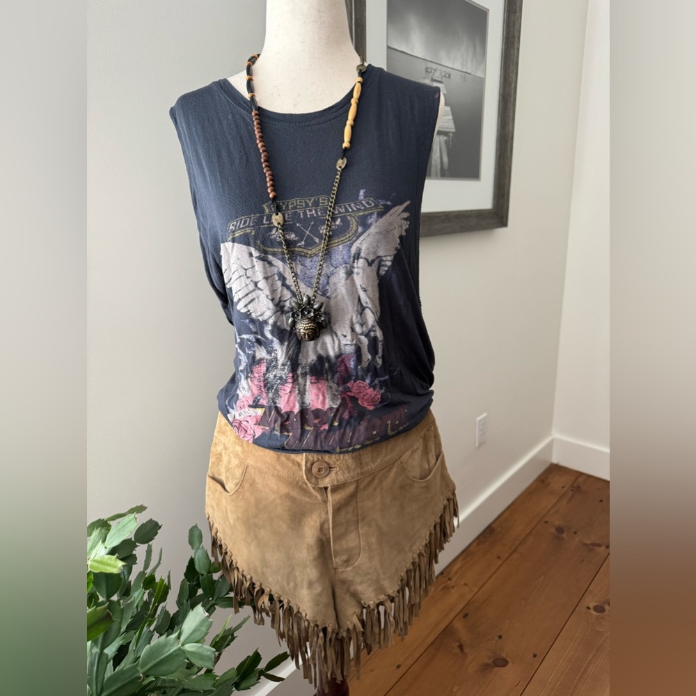 Rare Spell & The Gypsy Cowboy Dreams Suede Fringe Shorts Size 8 - Picture 8 of 16